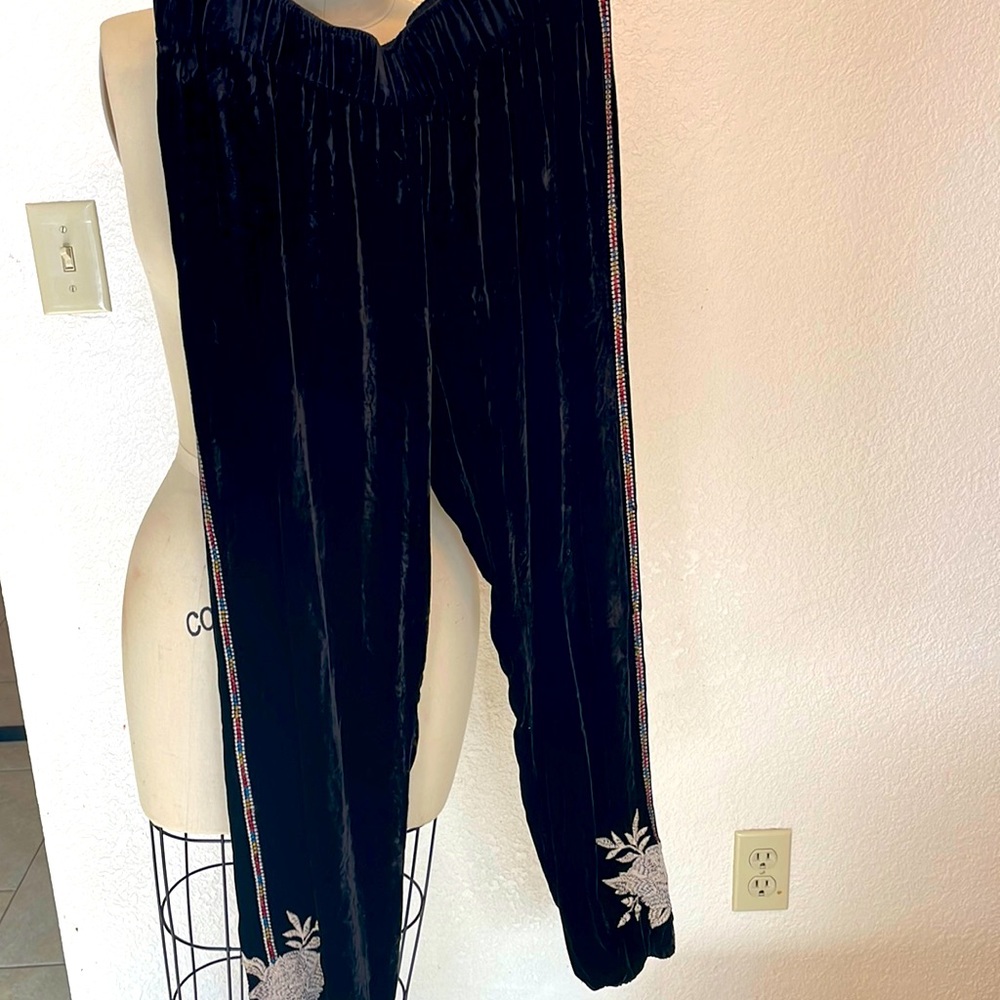 Johnny Was Velvet Sofia Joggers